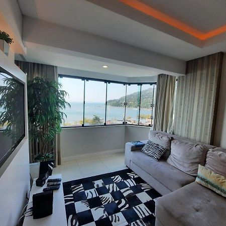 3 Suites Linda Vista Da Orla De Bc A 50M Da Praia - Somente Familiares Balneário Camboriú المظهر الخارجي الصورة