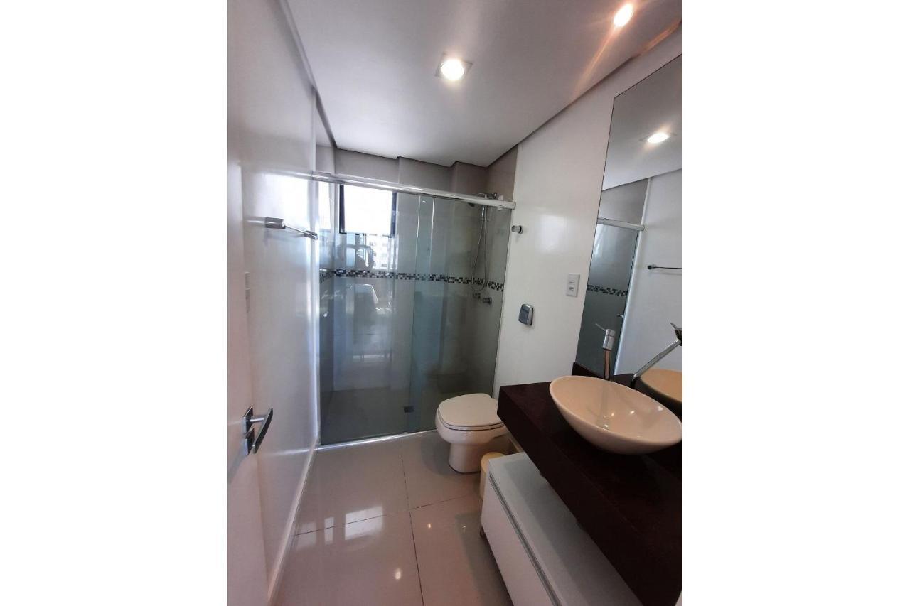 3 Suites Linda Vista Da Orla De Bc A 50M Da Praia - Somente Familiares Balneário Camboriú المظهر الخارجي الصورة