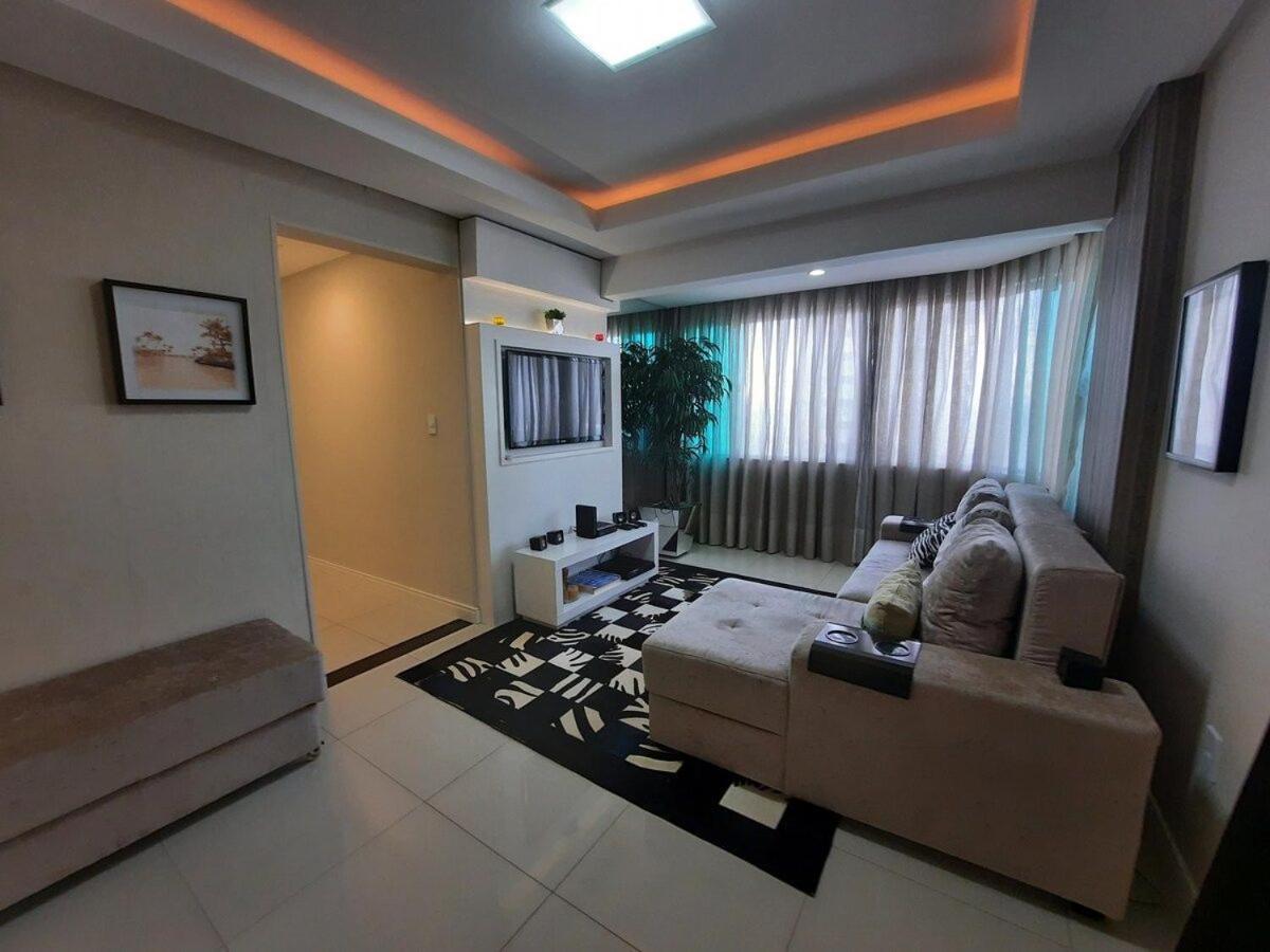 3 Suites Linda Vista Da Orla De Bc A 50M Da Praia - Somente Familiares Balneário Camboriú المظهر الخارجي الصورة