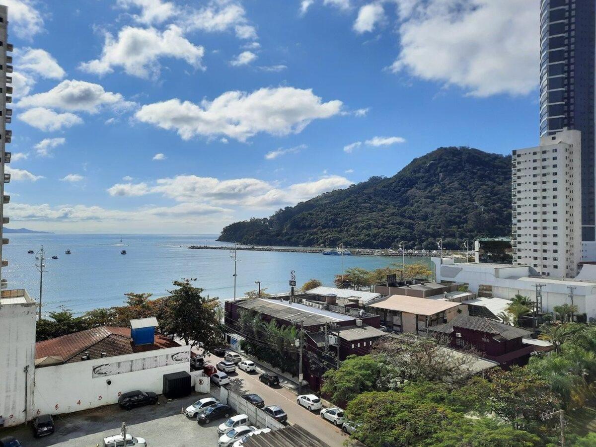 3 Suites Linda Vista Da Orla De Bc A 50M Da Praia - Somente Familiares Balneário Camboriú المظهر الخارجي الصورة