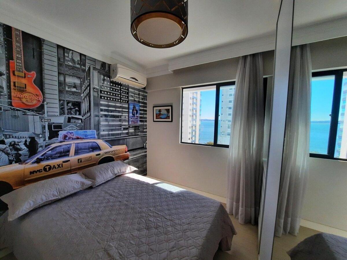 3 Suites Linda Vista Da Orla De Bc A 50M Da Praia - Somente Familiares Balneário Camboriú المظهر الخارجي الصورة