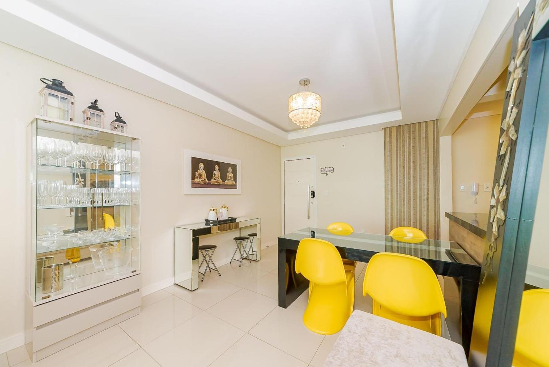 3 Suites Linda Vista Da Orla De Bc A 50M Da Praia - Somente Familiares Balneário Camboriú المظهر الخارجي الصورة