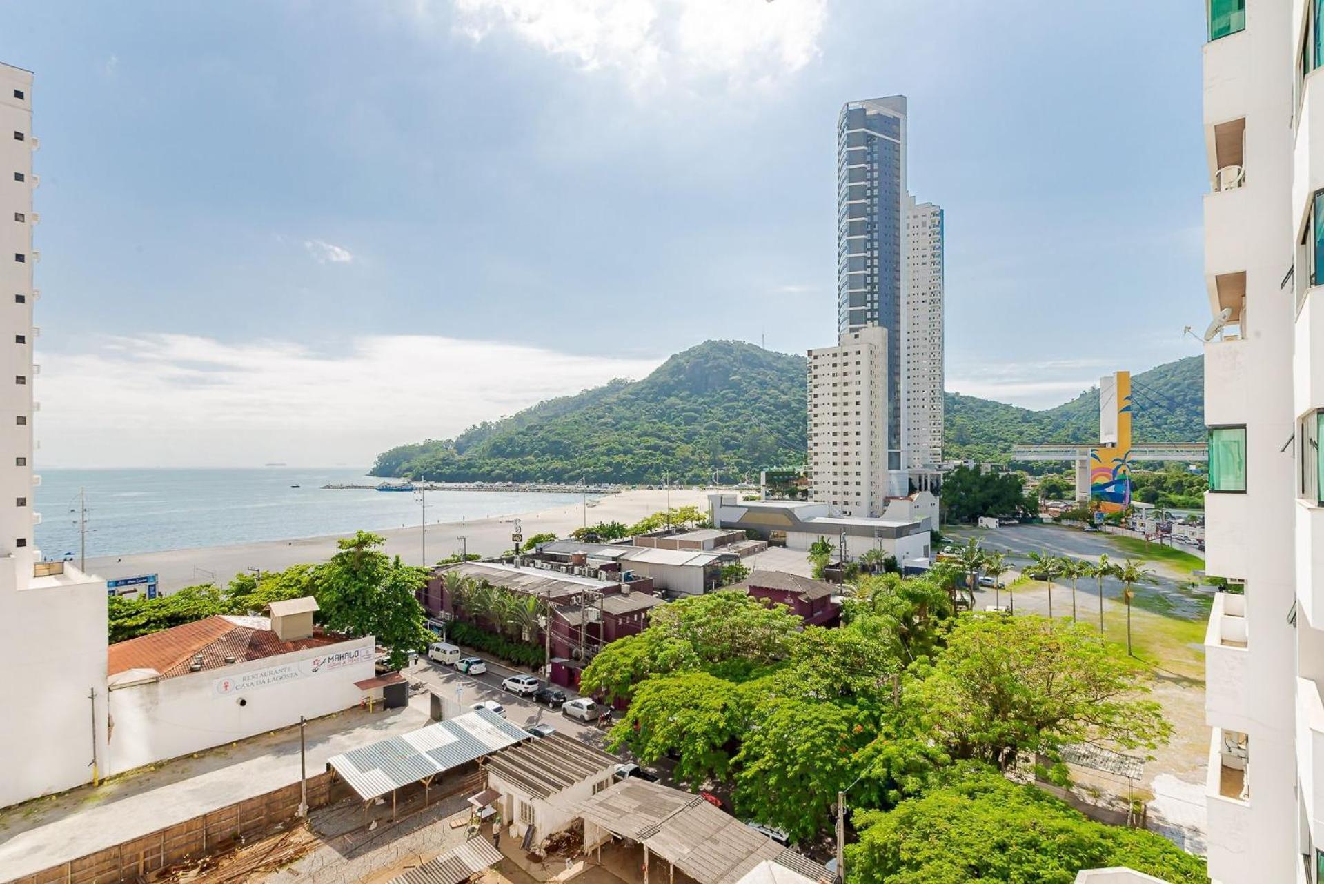3 Suites Linda Vista Da Orla De Bc A 50M Da Praia - Somente Familiares Balneário Camboriú المظهر الخارجي الصورة