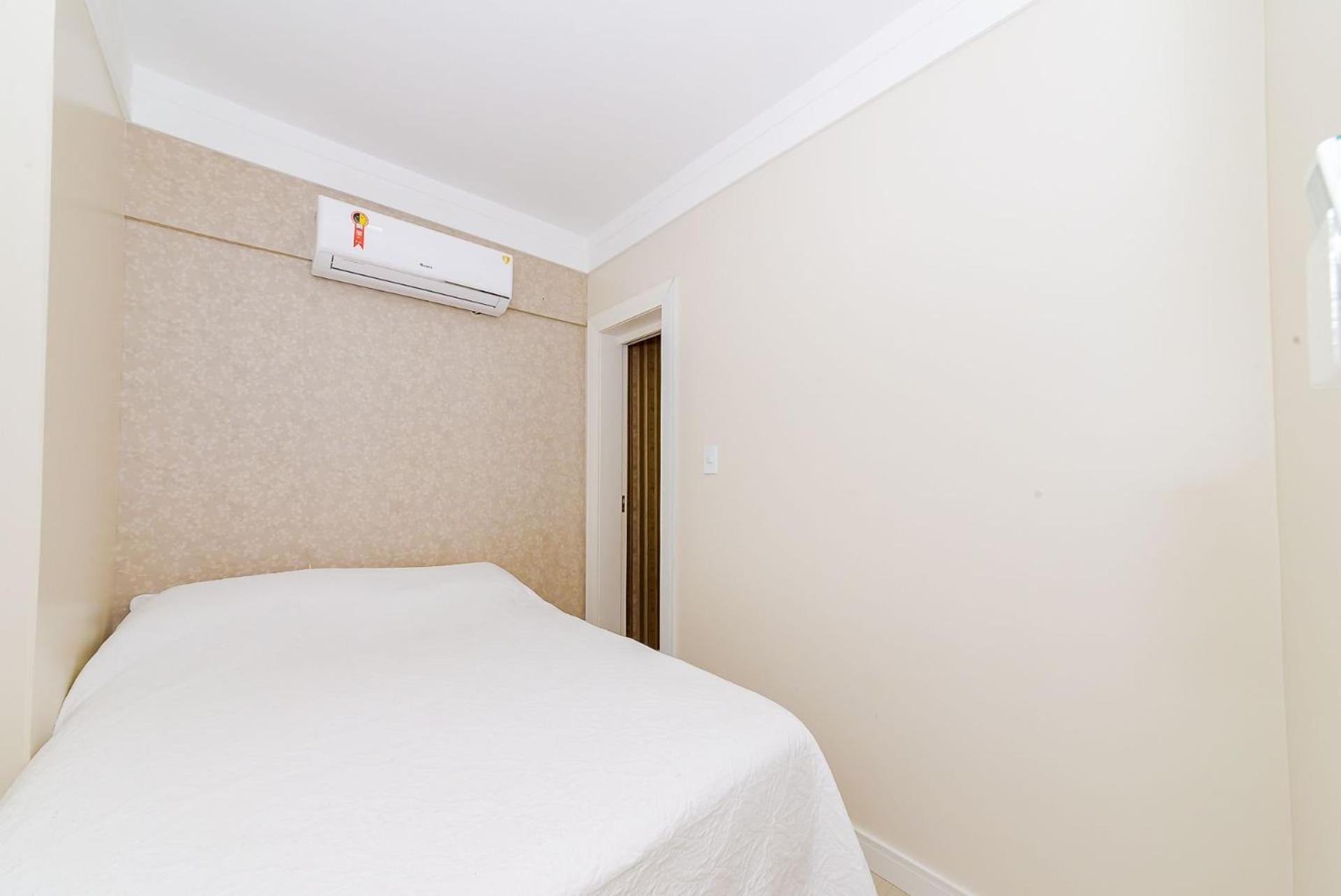 3 Suites Linda Vista Da Orla De Bc A 50M Da Praia - Somente Familiares Balneário Camboriú المظهر الخارجي الصورة
