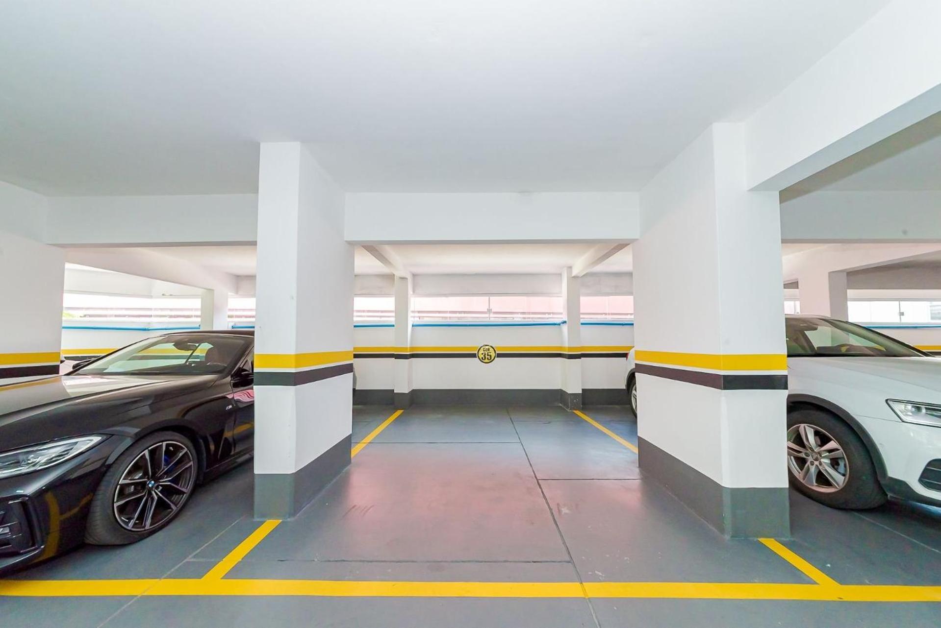 3 Suites Linda Vista Da Orla De Bc A 50M Da Praia - Somente Familiares Balneário Camboriú المظهر الخارجي الصورة