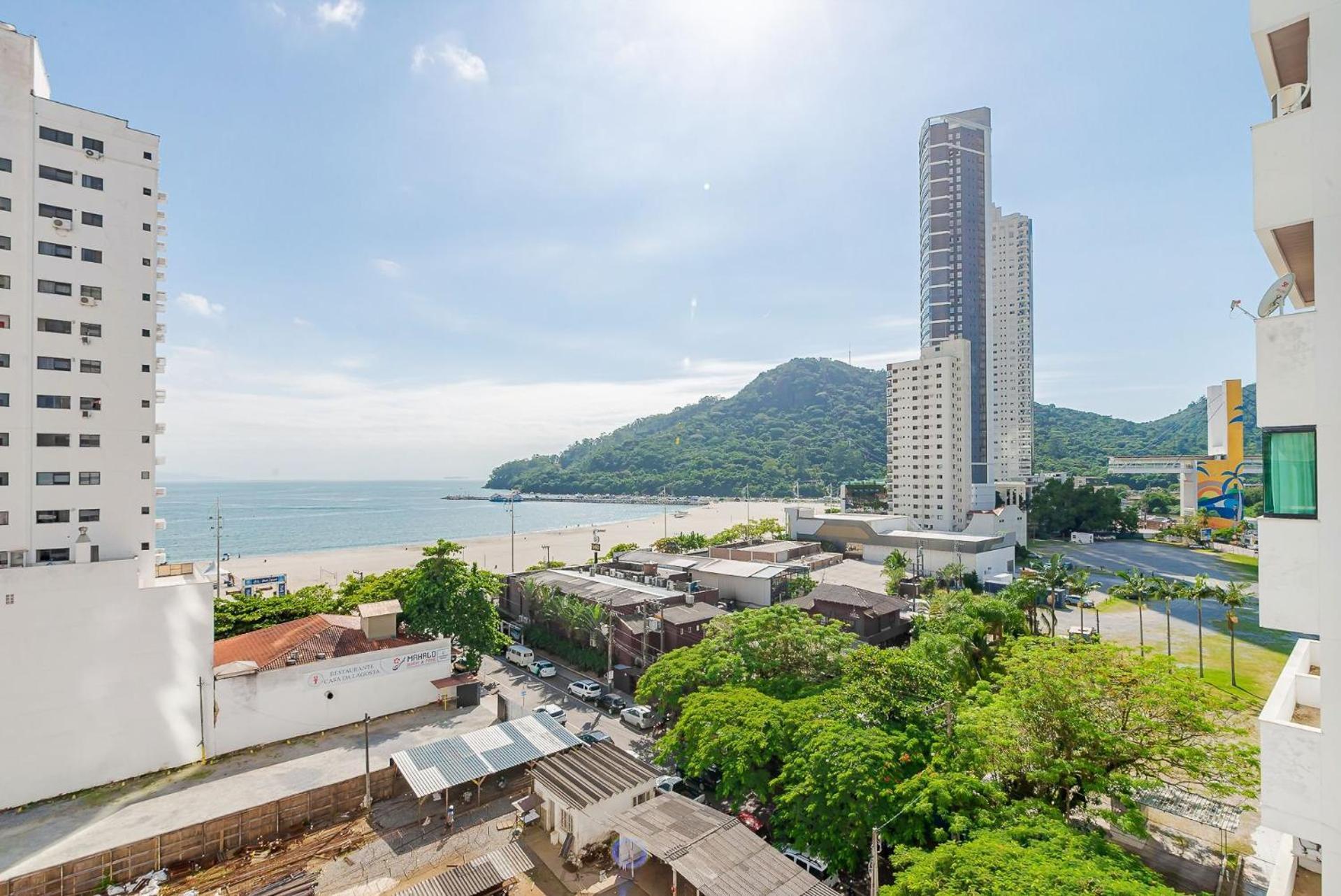 3 Suites Linda Vista Da Orla De Bc A 50M Da Praia - Somente Familiares Balneário Camboriú المظهر الخارجي الصورة